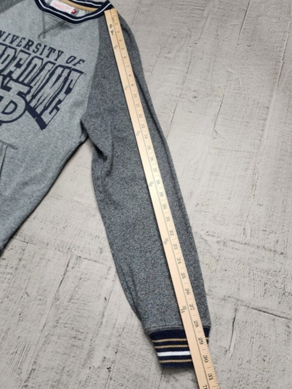 Notre Dame NCAA Mitchell&Ness‎ Size M Gray Men's Long Sleeve Crewneck Sweatshirt - Picture 9 of 9